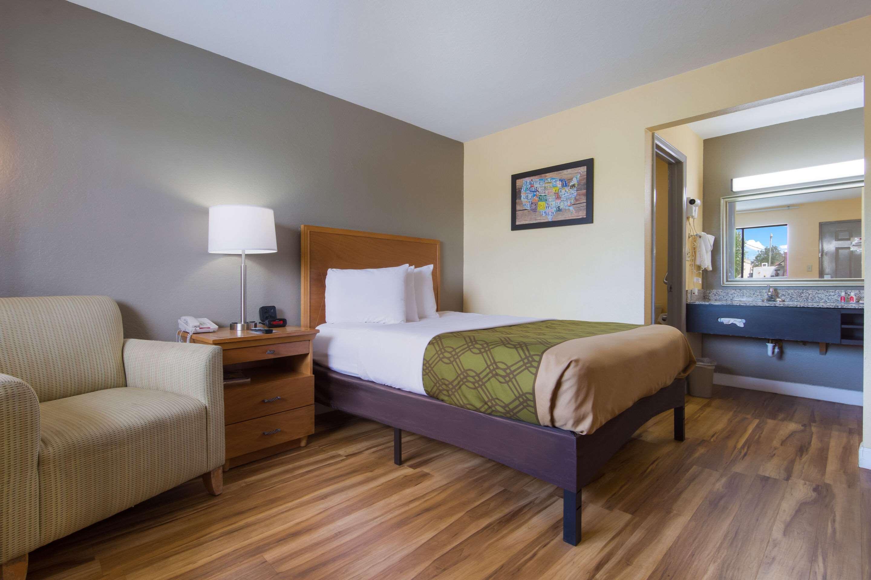 Econo Lodge Battleboro - Rocky Mount I-95 Экстерьер фото